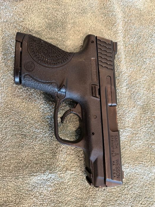 M&amp;P 9mm Compact -Compliant 
