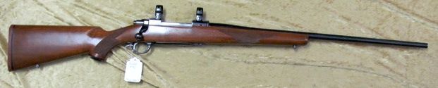 Ruger M77 Tang Safety 7mm rem. mag Rifle Excellent