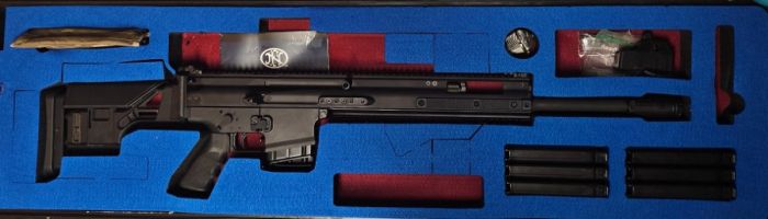 FN SCAR 20 308 with case and accessories