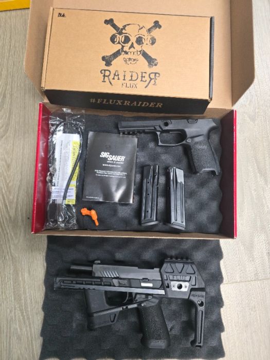 Flux Raider w/ sig 9mm 4.7&quot; and 2 mags
