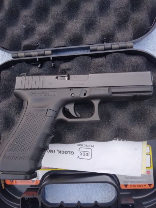 Glock G-22 .40 cal Police issue.