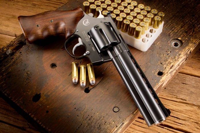 Korth Mongoose 6&quot; .44 Mag w/Speedloader