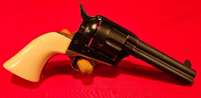 UBERTI SAA 45 COLT TI-2513