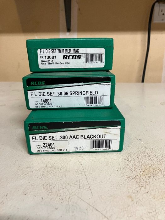 Reloading dies