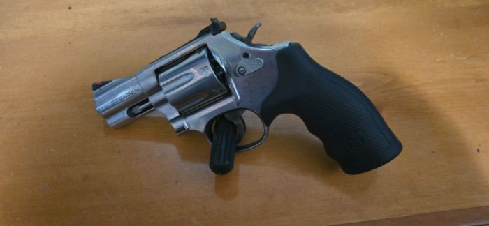 S&amp;W 686 7 rounds 2.5&quot;