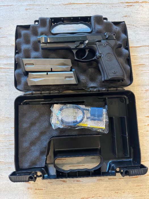 Beretta mod 92fs cal 9mm parabellum -