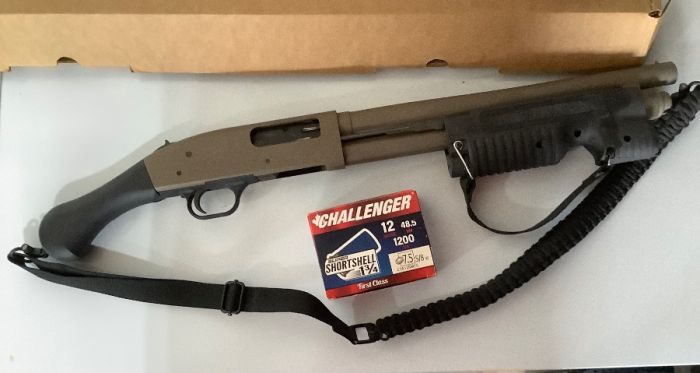 Mossberg 12 Gauge Shockwave