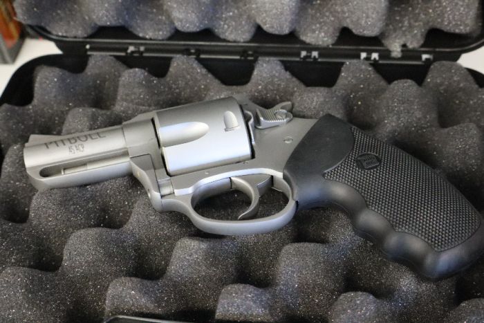CHARTER ARMS PIT BULL 45ACP, 2.5&quot;B,SS,5R, D/S