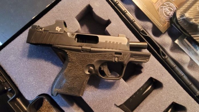 Kimber R7 Mako (OR) W/CT-1500 red dot.