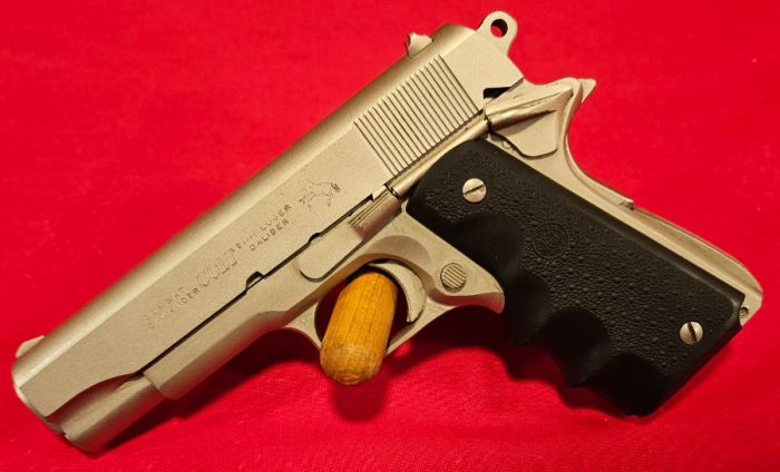 COLT COMBAT COMMANDER 9MM SATIN NICKEL TI-1851