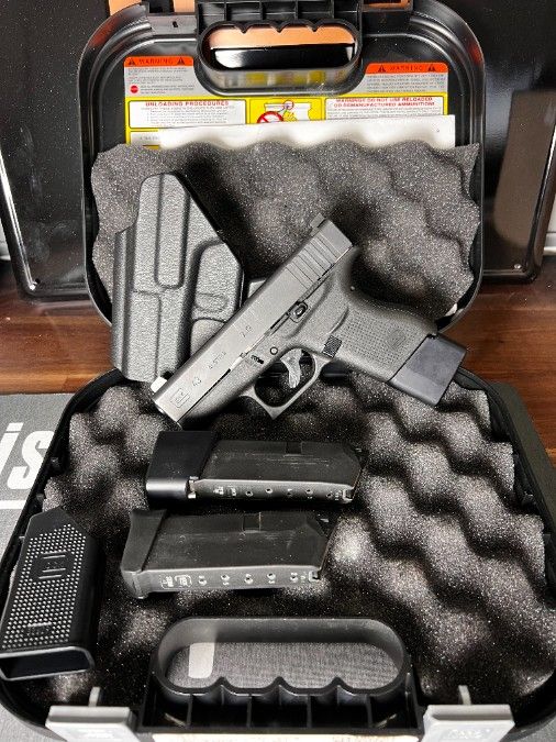 Nice used Glock 43 with extras 