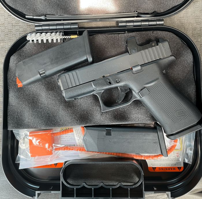 Glock 43x MOS w/ red dot