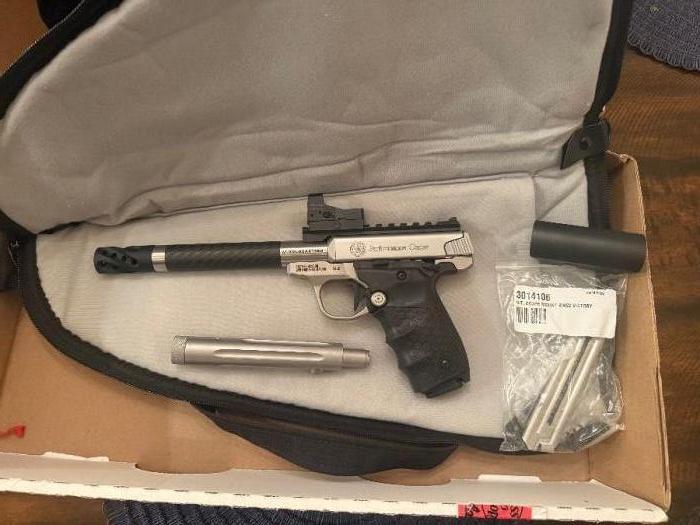 Smith&amp;Wesson Performance Center 22LR