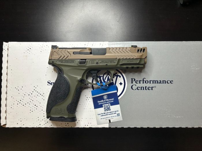 S&amp;W M&amp;P 2.0 Perf. Center Carry Comp Metal 9mm
