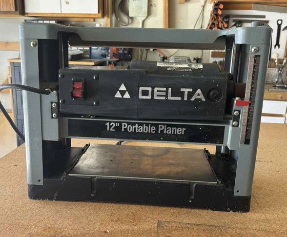 Delta 12&quot; Wood Planer