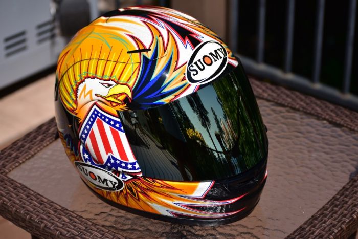 SUOMY R1 HELMET
