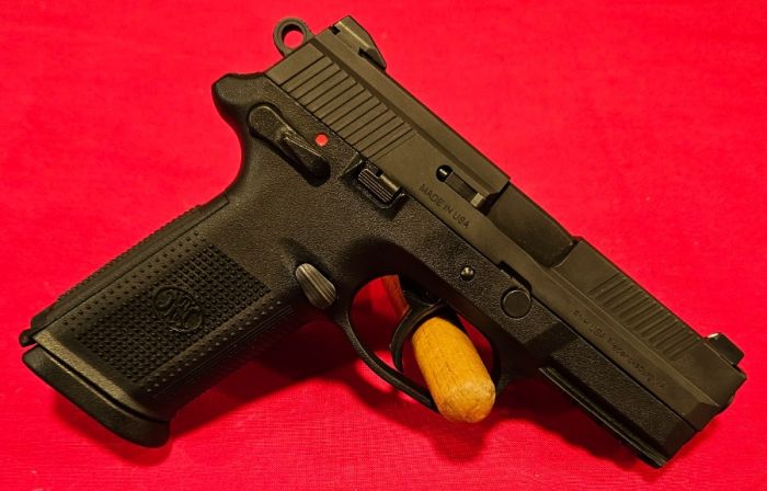 FN FNX-9 9MM W/ BOX AND 6 MAGS TI-1843