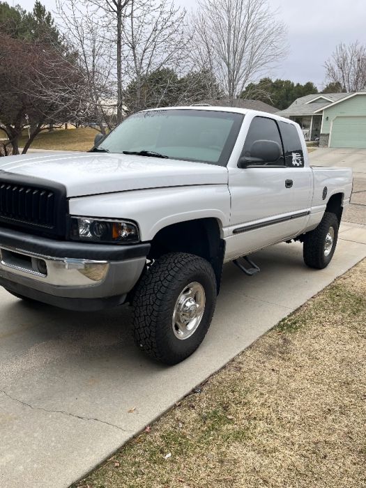 2000 Dodge Ram 2500 4X4 V10 8.0L 