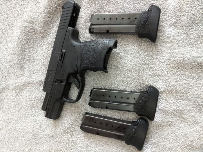 Walther PPS M2 with Extra Magazine