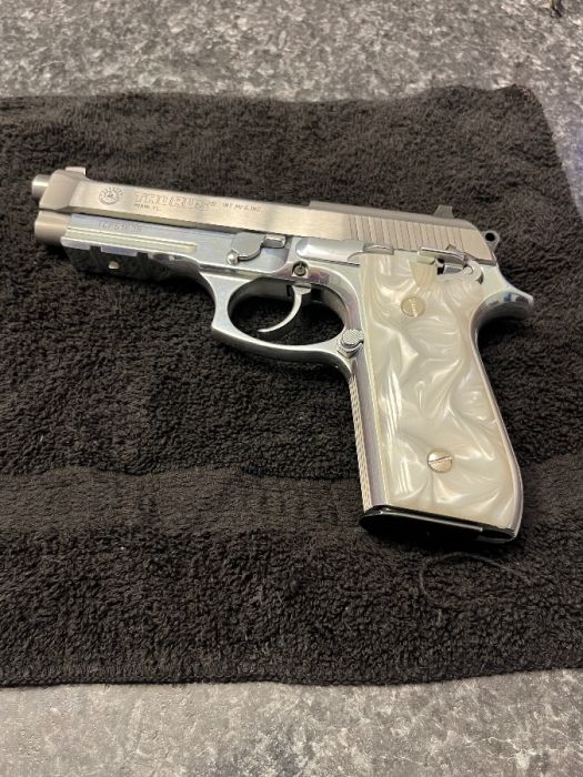 Taurus PT 92 AFS