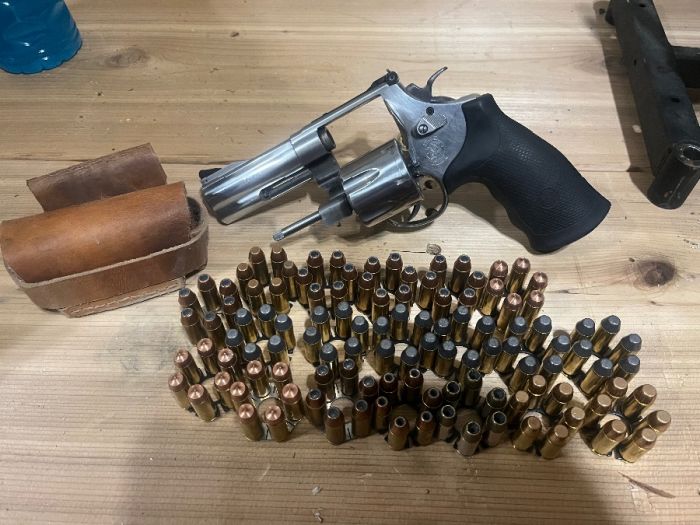 Very nice smith and Wesson 610 