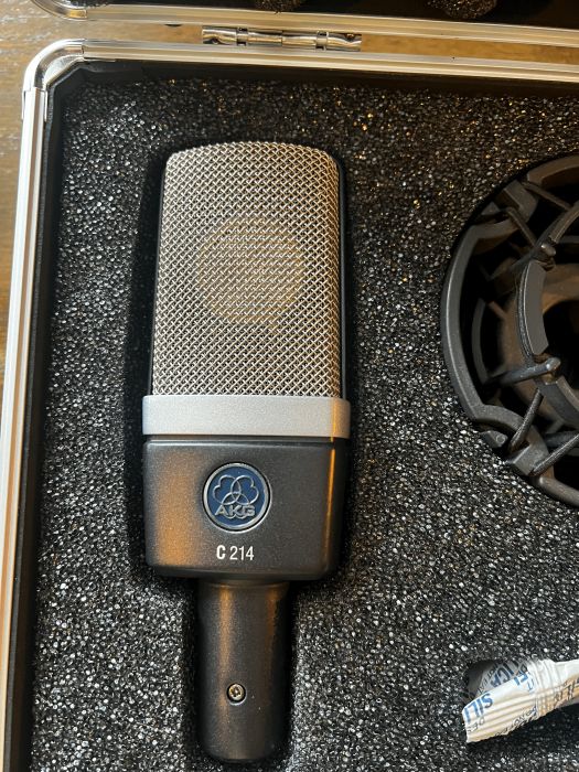 AKG C214 Studio Microphone