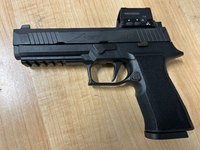 Sig Sauer P320 X-Ten 10mm