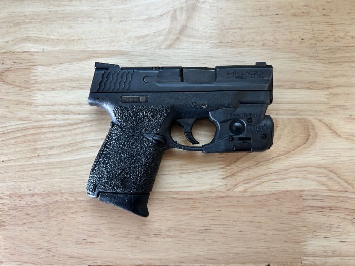 Smith &amp; Wesson M&amp;P Shield 9mm