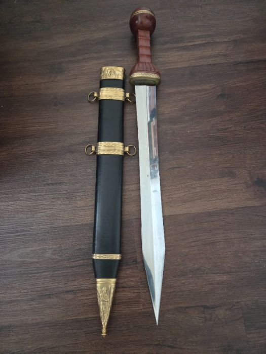 Coldsteel Roman Gladius &amp; Small Sword
