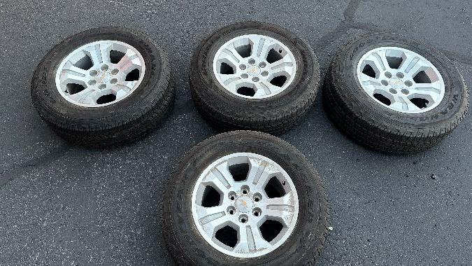 BRAND NEW TIRES &amp; Chevy Wheels P265/65 R18