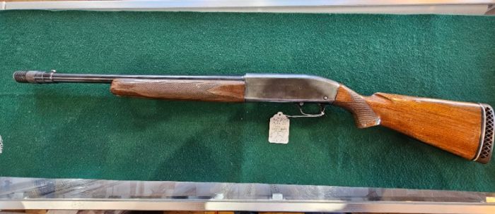 WINCHESTER MODEL 50 12GA  SEMI AUTO SHOTGUN