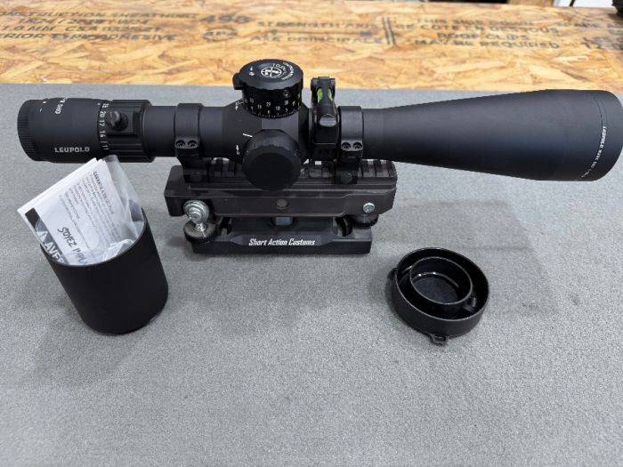 Leupold Mark5HD 5-25 W/ Rings and Level