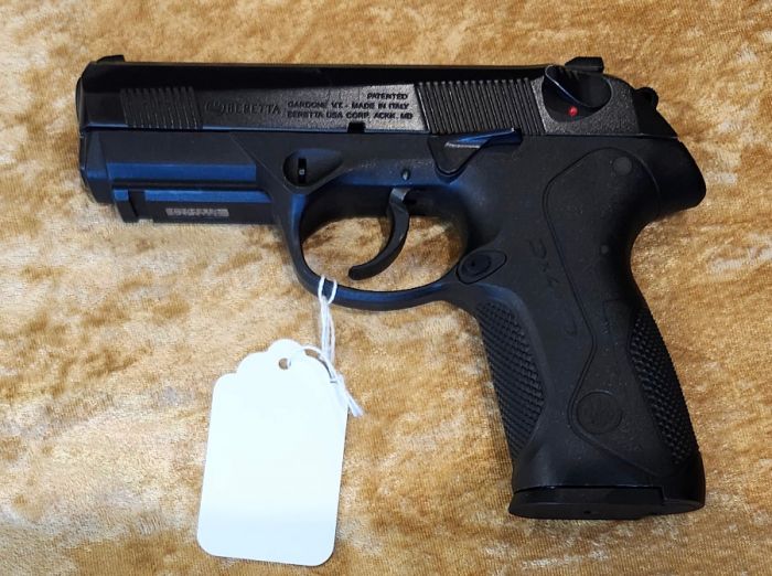 Beretta PX4 Storm .40 s&amp;w cal. Pistol w/case &amp;mags