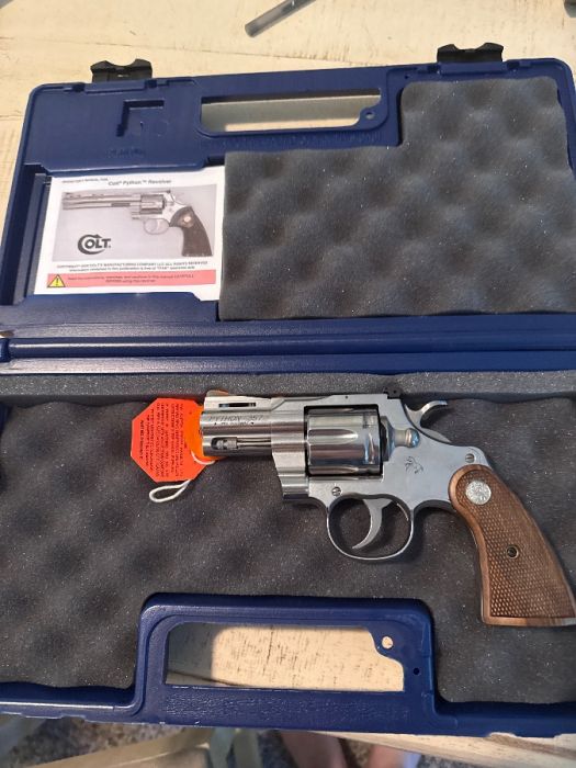 Colt Python .357 w/ 3 Inch Barrel For Sale. 