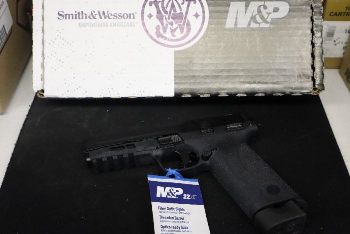 S&amp;W M&amp;P, 22X, 22LR, 4.1&quot;TH BAR, OR, 2-20R, MAN ST