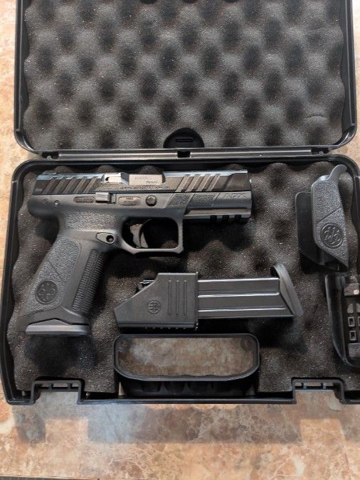 Beretta APX-A1 9mm