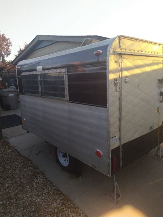 Small 2 person camp trailer 