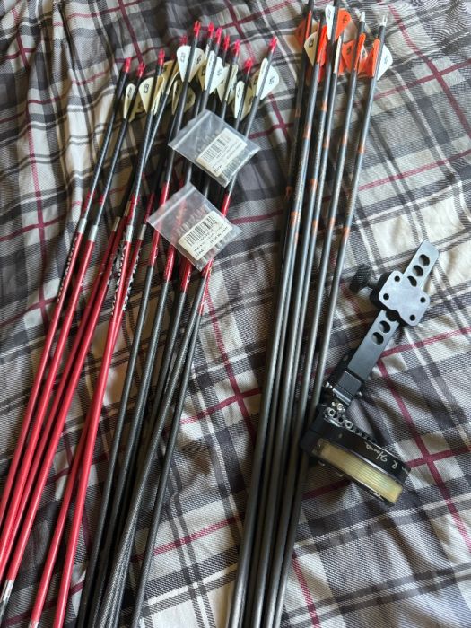 Carbon Express arrows Spott Hogg sight 