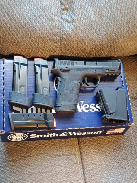 SMITH&amp;WESSON  EQUALIZER 9MM SEMI-AUTO
