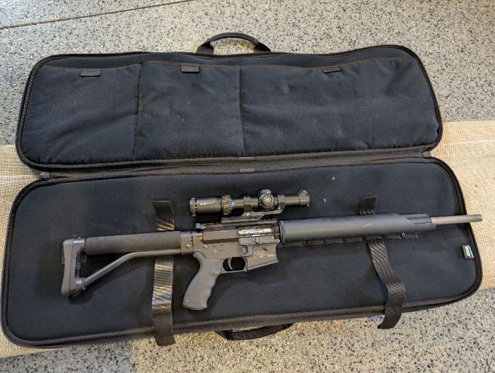 S&amp;W AR-15 CUSTOM- 20 INCH BARREL