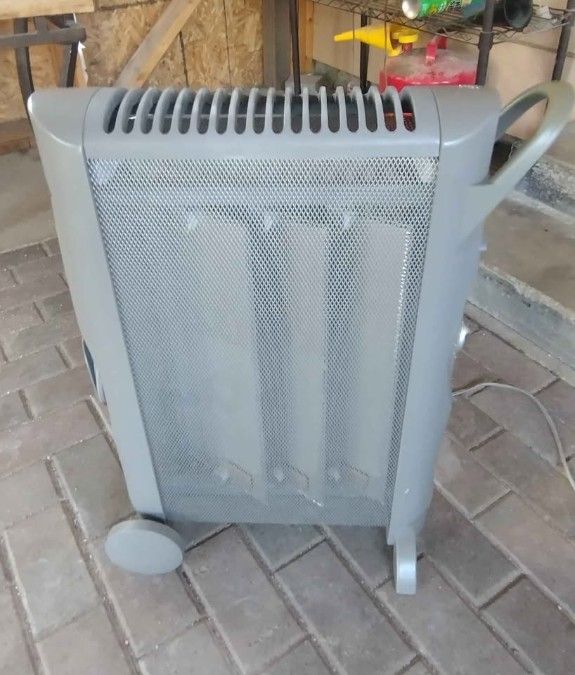 Bonaire Model BH3950 ceramic heater