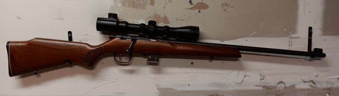 MARLIN RIFLE THE + MODEL782 THE GUN IS A22 MAG