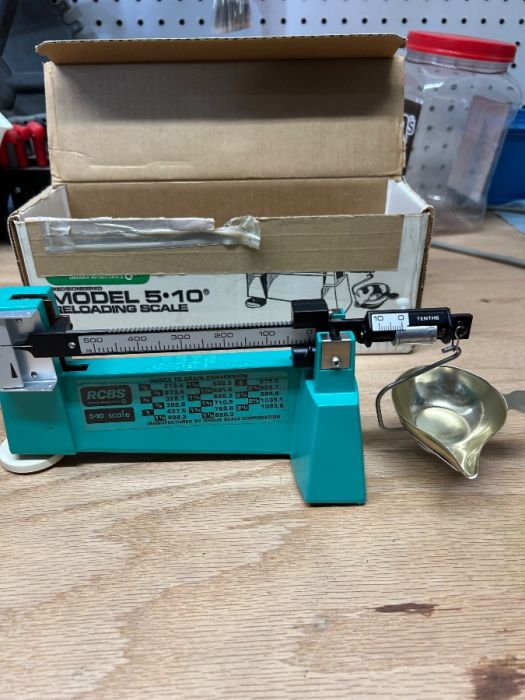 Vintage RCBS mdl 5-10 scale