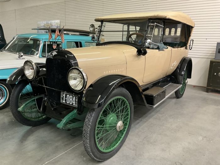 1918 Paige-Detroit 6-55 7 Passenger Tourer