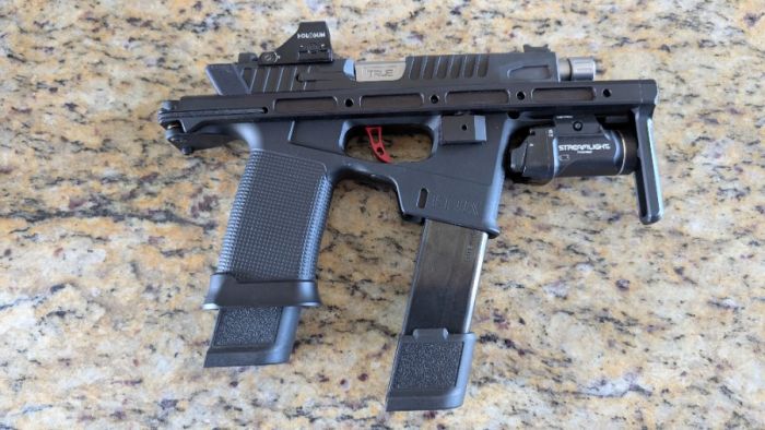 Sig P365 in Flux Raider Chassis
