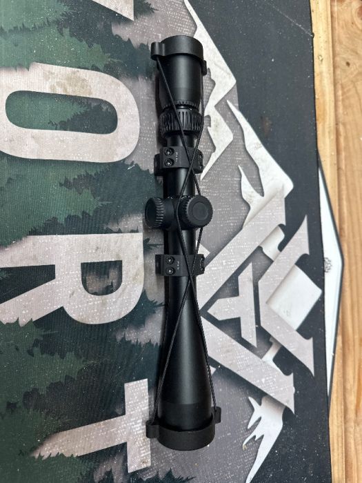 Vortex Vanquish 4-12x40 Rifle Scope w/ rings