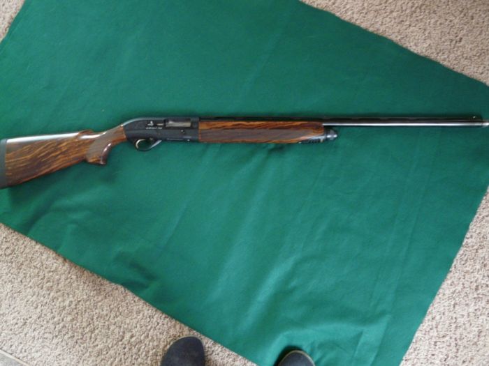 BERETTA URIKA II 12 GUAGE SHOTGUN