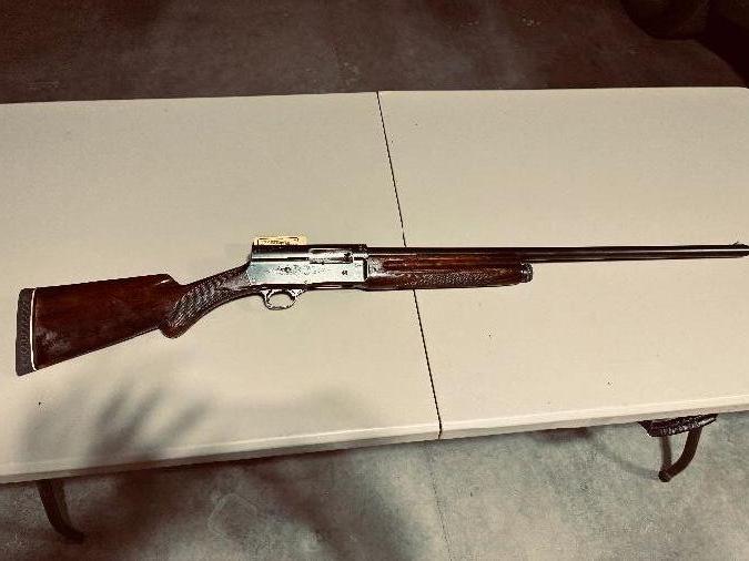 Belgian Browning AL-5 12 ga. 28 in. Full choke..