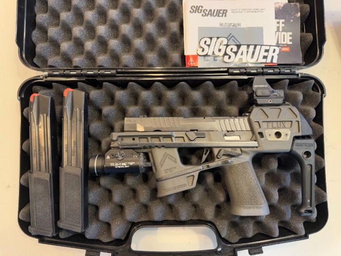 Sig Flux Legion w/ Vortex, Streamlight