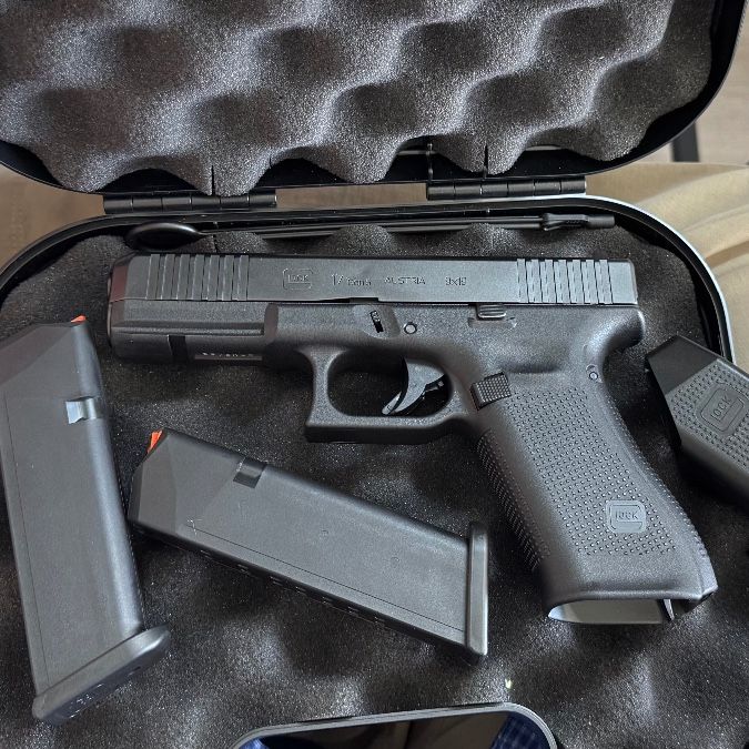 Glock 17 gen 5 new